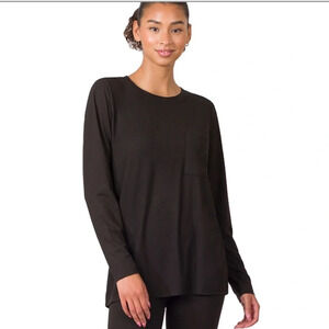 Zenana NWOT black long sleeve pocket tee size 1X 24” p2p